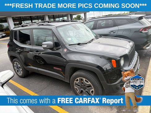 Used 2015 Jeep Renegade Trailhawk w/ Premium Leather Group AWD/4WD image 3