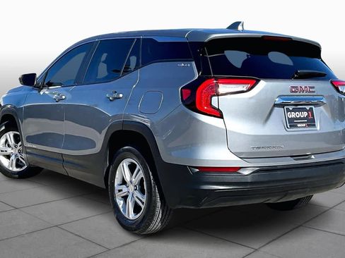 Used 2024 GMC Terrain SLE image 11