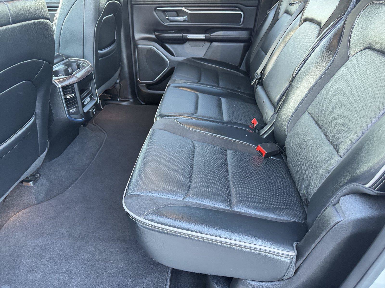 Used 2025 RAM 1500 Laramie AWD/4WD image 19
