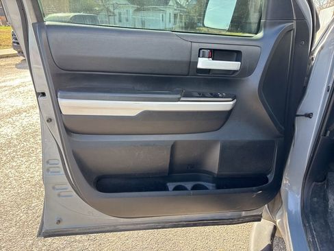 Used 2019 Toyota Tundra SR5 w/ SR5 Upgrade Package image 10