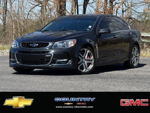 Used 2017 Chevrolet SS Base image 1