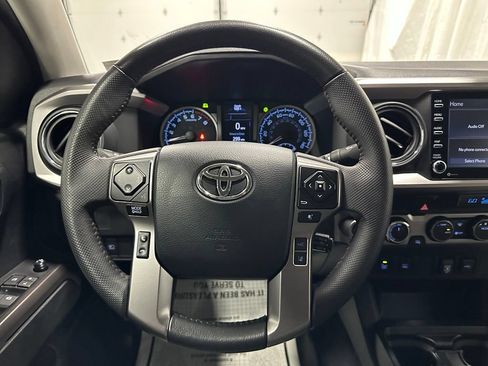 Used 2023 Toyota Tacoma SR5 w/ Technology Package AWD/4WD image 18