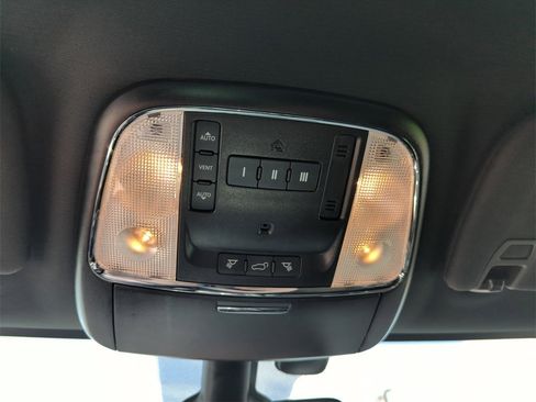 Used 2020 Jeep Grand Cherokee Altitude image 26