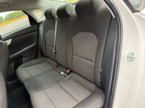 Used 2023 Kia Forte LXS w/ LXS Technology Package FWD image 22