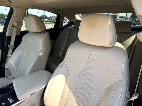 Used 2023 Acura TLX w/ Advance Package AWD/4WD image 19