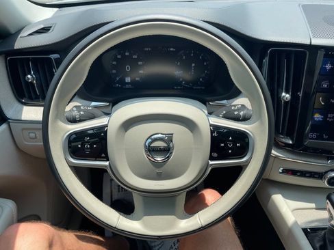 Used 2021 Volvo XC60 T5 Inscription w/ Protection Package Premier AWD/4WD image 14