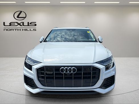 Used 2022 Audi Q8 Premium Plus w/ Premium Plus Package AWD/4WD image 4