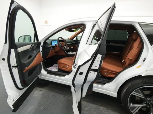 New 2026 Genesis GV80 3.5T Prestige AWD/4WD image 28