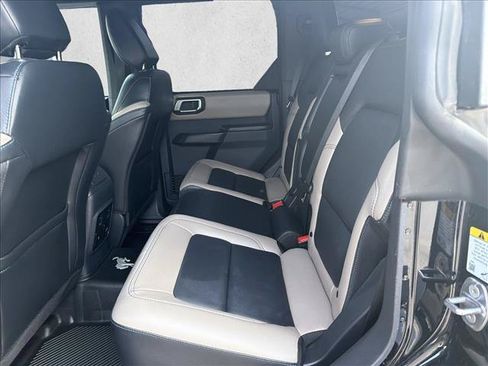 Used 2024 Ford Bronco Wildtrak AWD/4WD image 22
