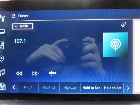 Used 2024 Chevrolet Silverado 1500 High Country image 21