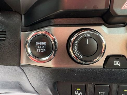 Used 2023 Toyota Tacoma Limited AWD/4WD image 18