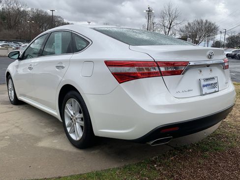 Used 2015 Toyota Avalon XLE image 8