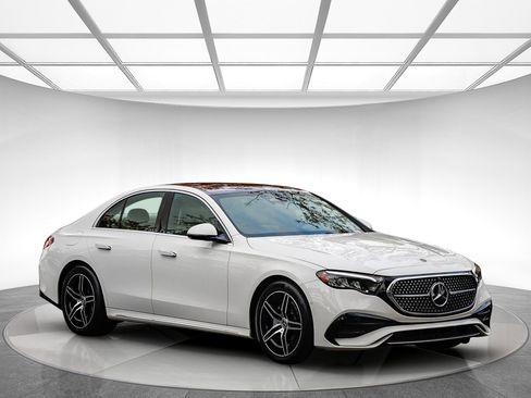 Certified 2025 Mercedes-Benz E 350 4MATIC Sedan image 5