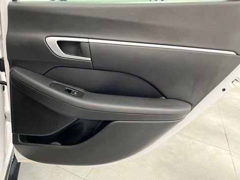 Used 2025 Hyundai Sonata SEL FWD image 17