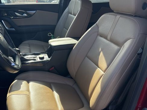 Used 2024 Chevrolet Blazer Premier w/ Enhanced Convenience Package image 8