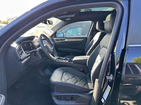 New 2026 Volkswagen Atlas Cross Sport SE image 9