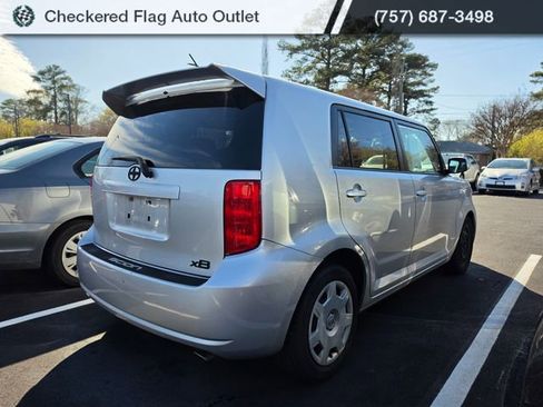 Used 2009 Scion xB Base image 6