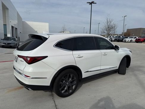 Used 2024 Acura MDX SH-AWD w/ Technology Package image 3