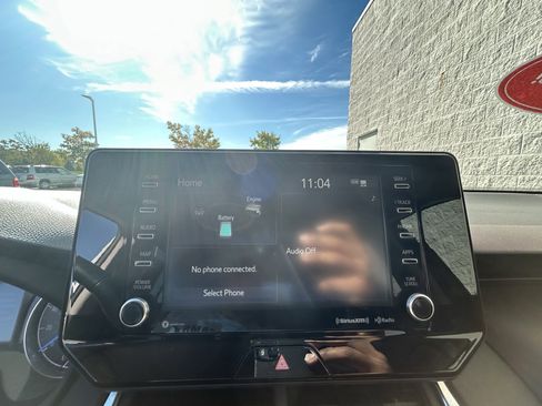 Certified 2021 Toyota Venza LE image 23