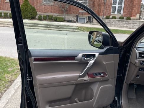 Used 2016 Lexus GX 460 460 w/ Premium Package image 5