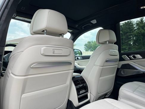 Used 2024 BMW X7 M60i w/ Executive Package AWD/4WD image 25