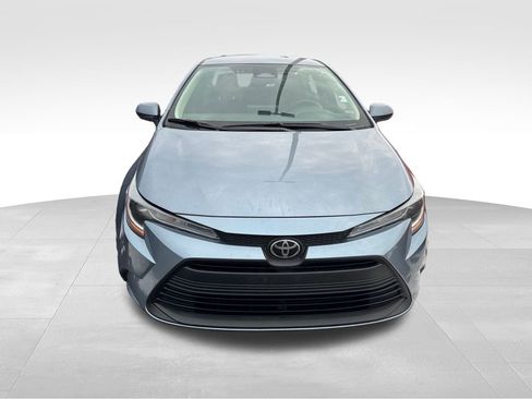 Used 2023 Toyota Corolla LE image 6