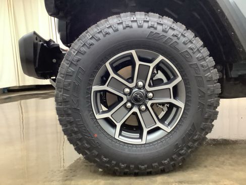 New 2026 Jeep Gladiator Mojave w/ Safety Group AWD/4WD image 24