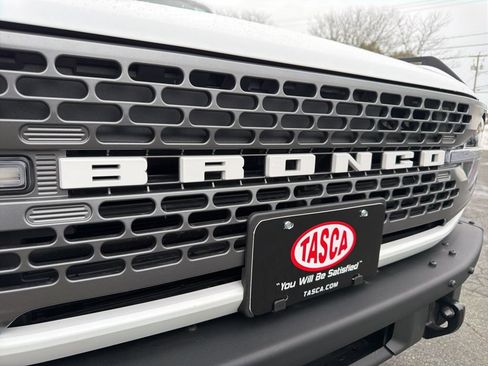 Certified 2024 Ford Bronco Badlands AWD/4WD image 3