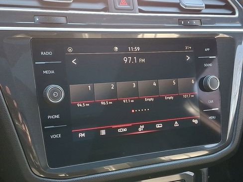 Used 2024 Volkswagen Tiguan SE R-Line image 18