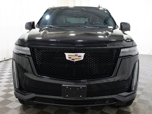 Used 2021 Cadillac Escalade Sport Platinum AWD/4WD image 39