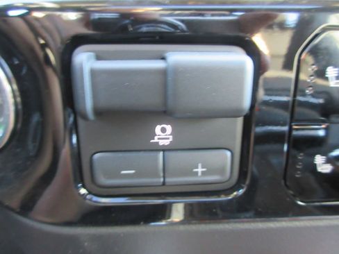 New 2026 GMC Sierra 1500 Elevation w/ Elevation Premium Package AWD/4WD image 22