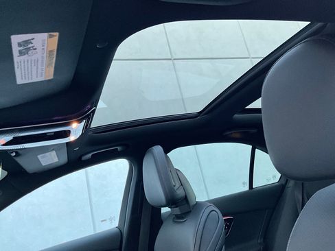 Used 2023 Mercedes-Benz C 300 4MATIC Sedan image 25