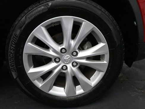 Used 2015 Toyota RAV4 Limited image 11