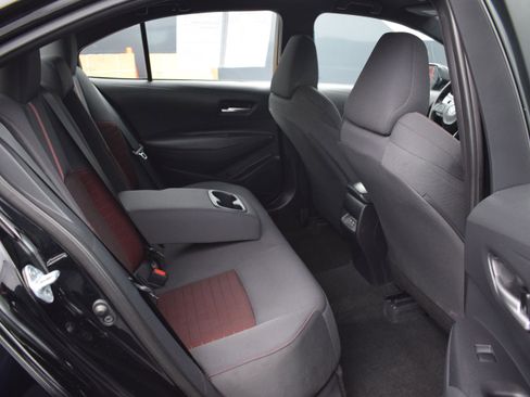 Used 2025 Toyota Corolla SE FWD image 11