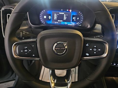 Certified 2023 Volvo XC40 B5 Plus w/ Protection Package Premier AWD/4WD image 20