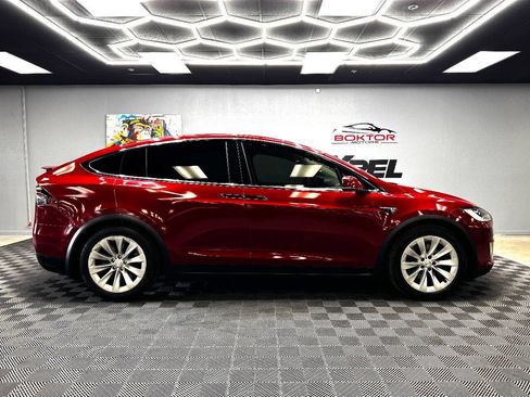 Used 2017 Tesla Model X 75D image 15