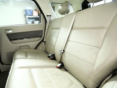 Used 2009 Ford Escape 4WD Hybrid image 15
