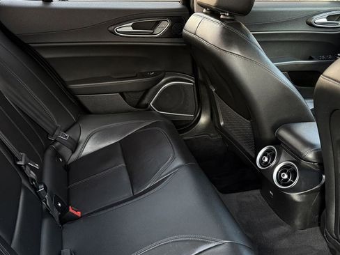 Used 2020 Alfa Romeo Giulia Sprint w/ Nero Edizione image 22