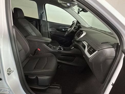 Used 2023 GMC Terrain SLE FWD image 31
