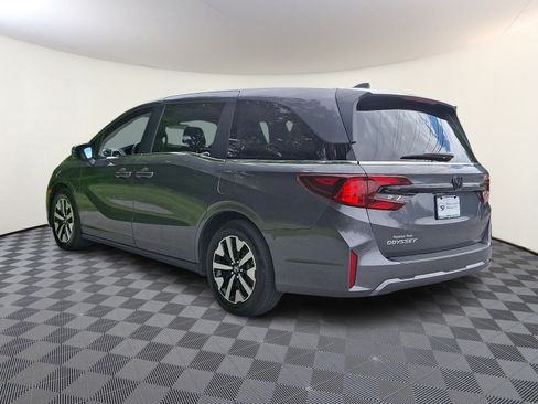 Used 2025 Honda Odyssey EX-L image 4