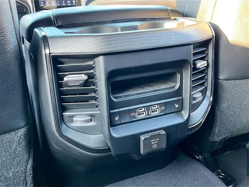 Used 2024 RAM 3500 Limited image 27