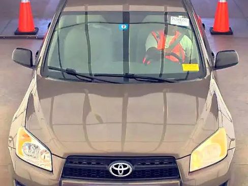 Used 2010 Toyota RAV4 2WD image 10