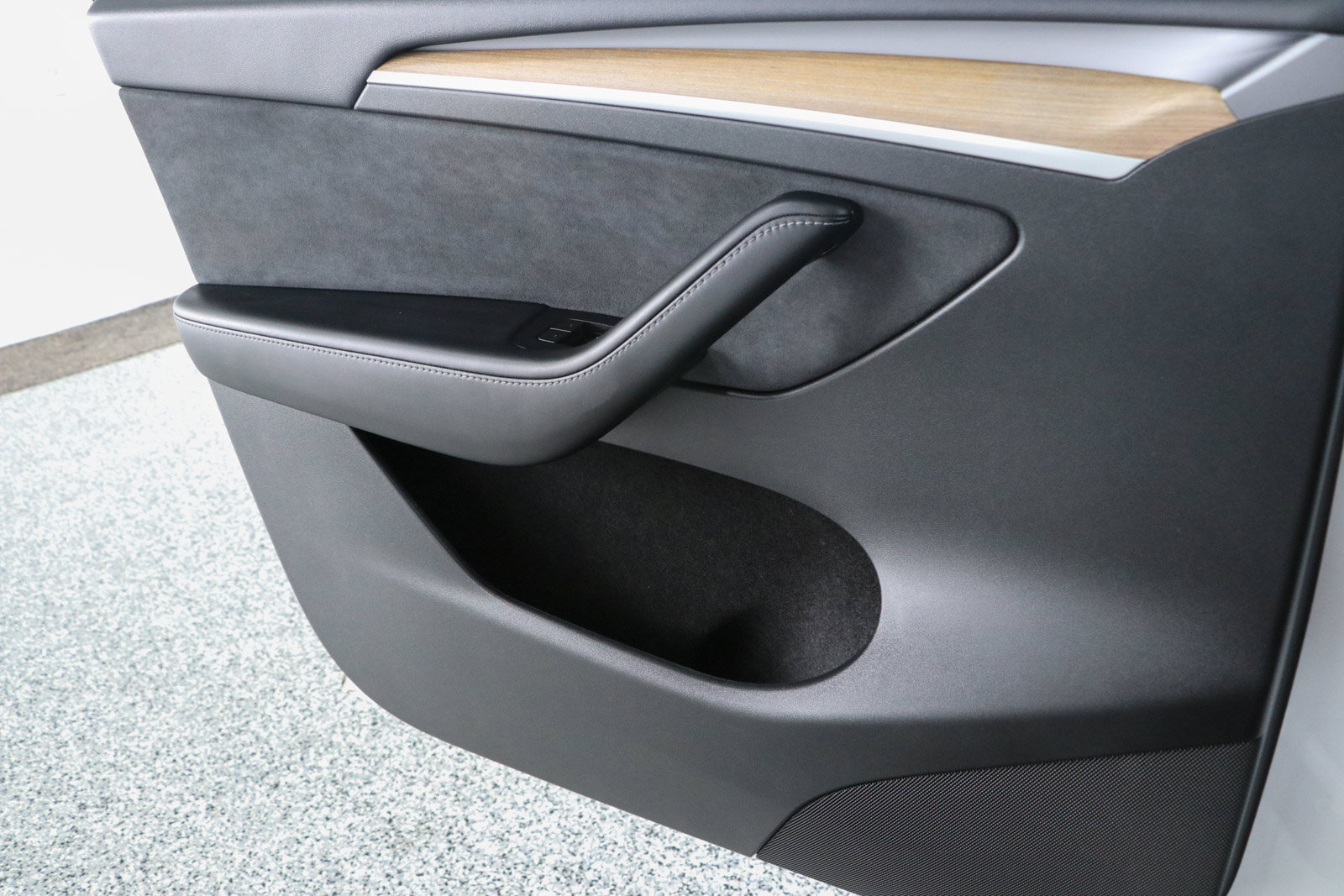 Used 2023 Tesla Model Y AWD image 19