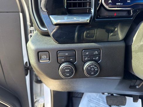 Used 2024 Chevrolet Silverado 2500 LT w/ Safety Package image 27