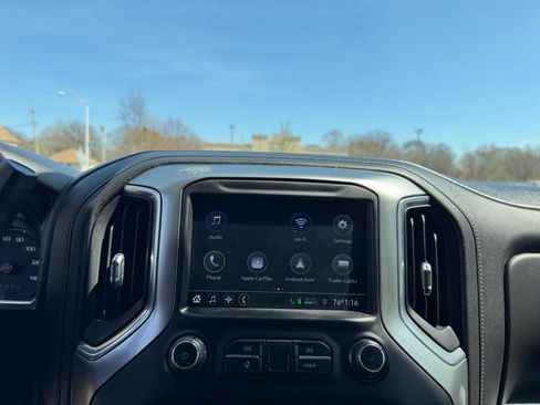 Used 2021 Chevrolet Silverado 2500 LT w/ Texas Edition image 11