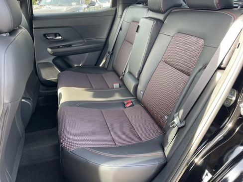 New 2026 Nissan Kicks SR w/ SR Premium Package FWD image 17