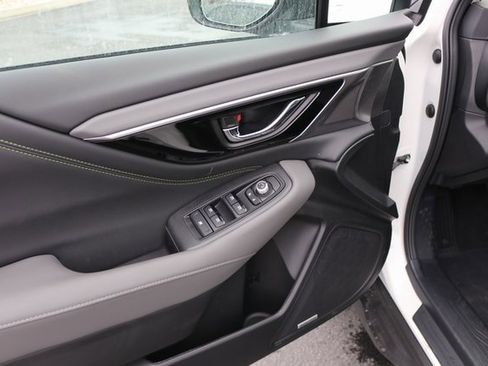 Used 2025 Subaru Outback Onyx Edition image 23