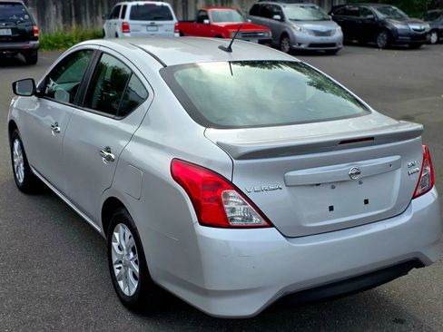 Used 2018 Nissan Versa SV w/ SV Special Edition Package FWD image 10