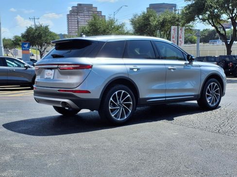 Used 2023 Lincoln Corsair FWD w/ Equipment Group 101A image 6