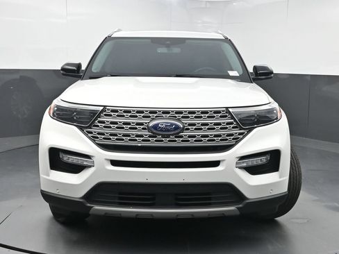 Used 2022 Ford Explorer Limited w/ Equipment Group 301A AWD/4WD image 42